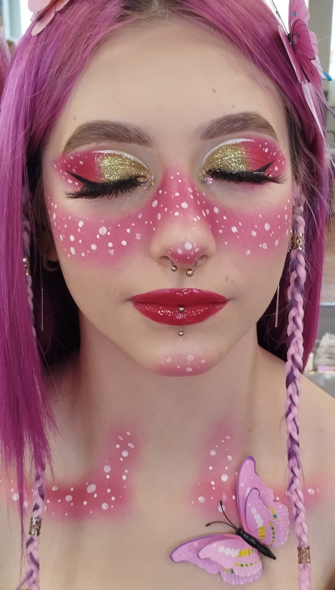 Konkurs FANTASY WORLD MAKE-UP MAKIJAŻ INSPIROWANY BAJKĄ